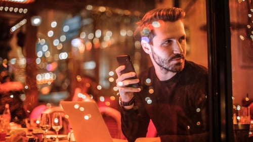 Off the shelf apps vs bespoke mobile apps - which is best for my business?